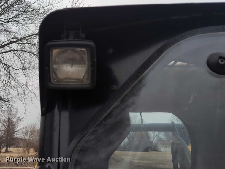 image for item EG2726 2013 Caterpillar 262C2 skid steer loader