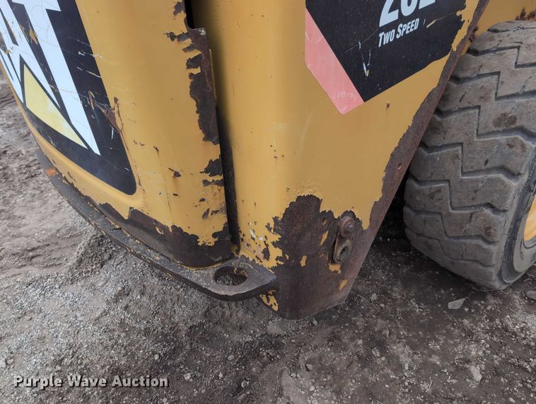 image for item EG2726 2013 Caterpillar 262C2 skid steer loader