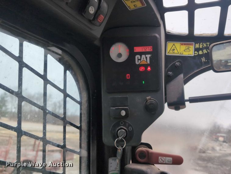 image for item EG2726 2013 Caterpillar 262C2 skid steer loader