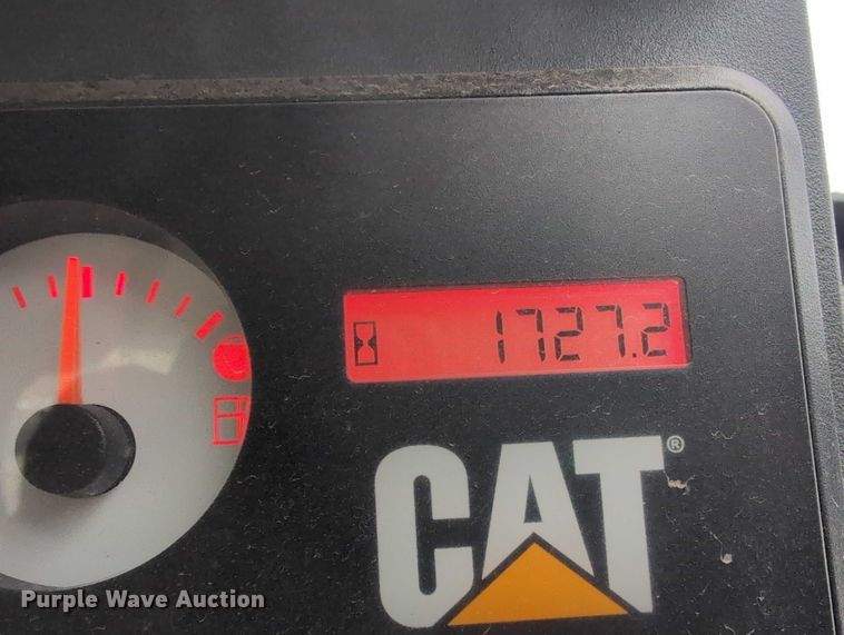 image for item EG2726 2013 Caterpillar 262C2 skid steer loader