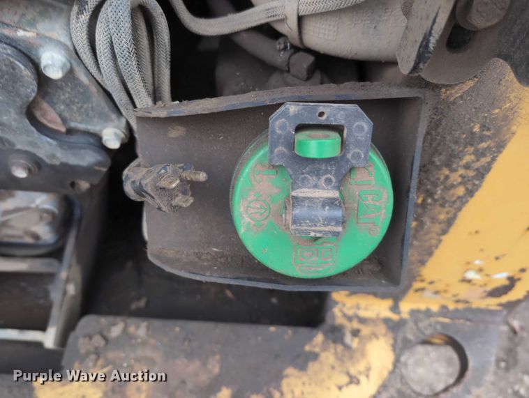 image for item EG2726 2013 Caterpillar 262C2 skid steer loader