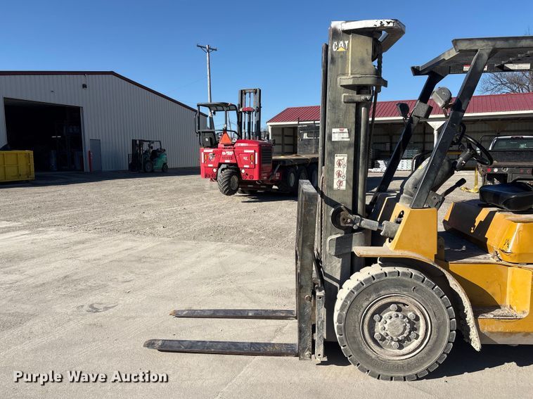image for item EI5702 Caterpillar GP45K1 forklift