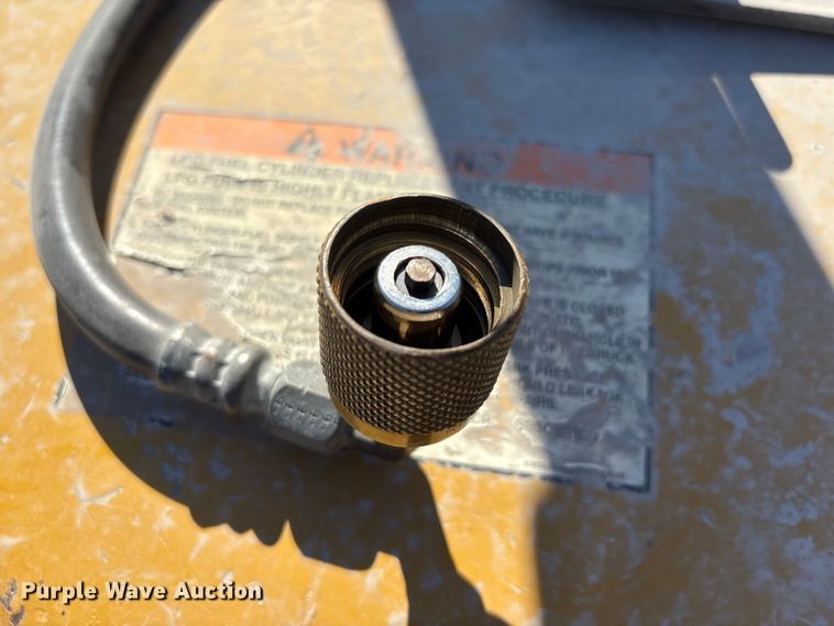 image for item EI5702 Caterpillar GP45K1 forklift