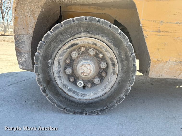 image for item EI5702 Caterpillar GP45K1 forklift