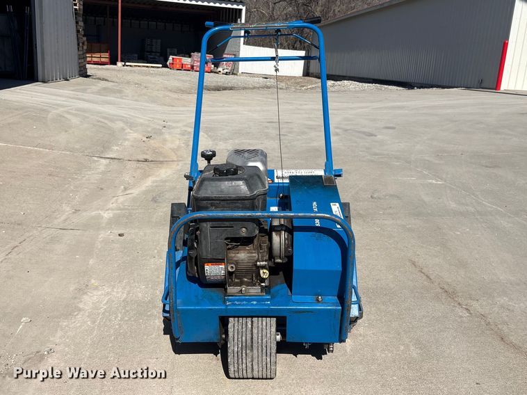 image for item EI5719 2006 Husqvarna B530B aerator