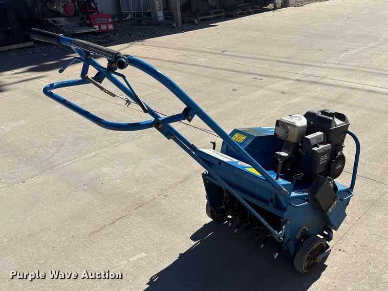 image for item EI5719 2006 Husqvarna B530B aerator