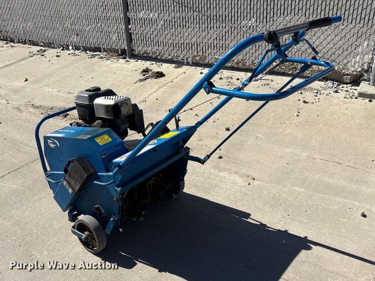 image for item EI5719 2006 Husqvarna B530B aerator