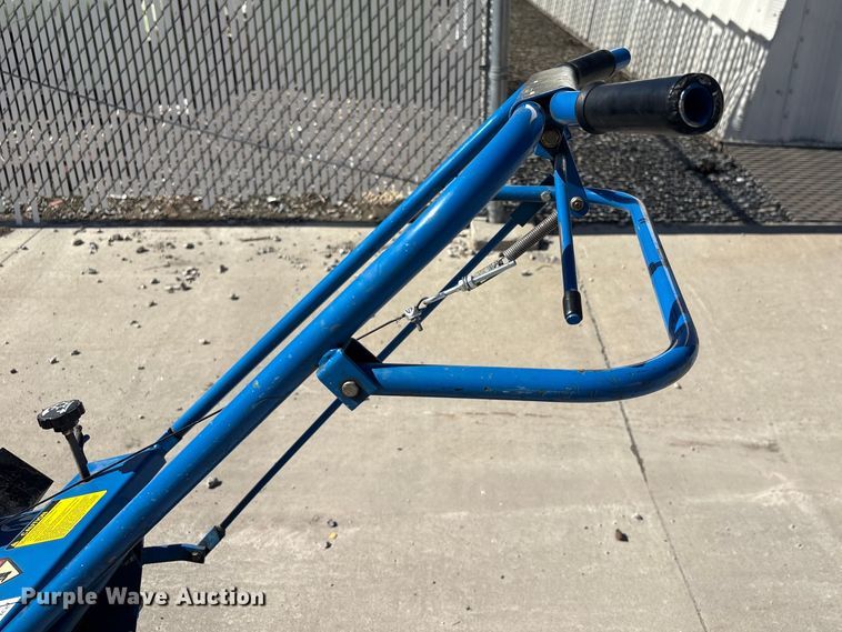 image for item EI5719 2006 Husqvarna B530B aerator