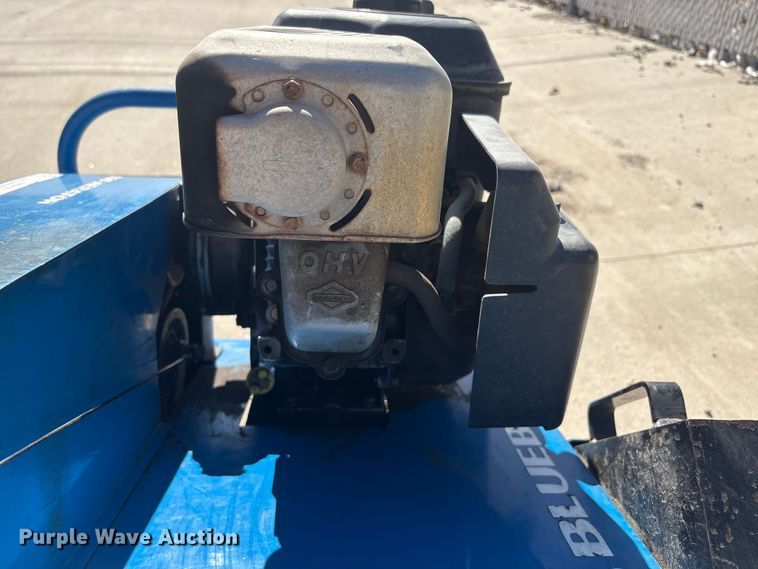 image for item EI5719 2006 Husqvarna B530B aerator