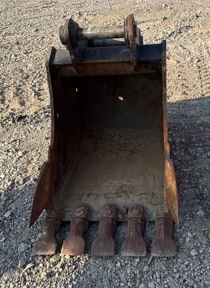 image for item EM2363 Geith excavator bucket
