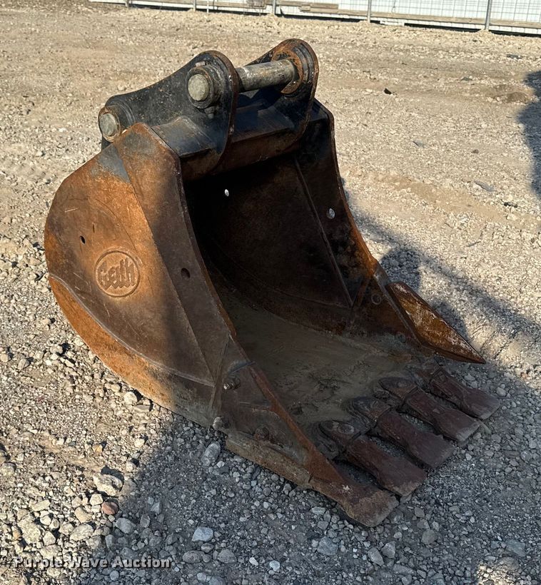 image for item EM2363 Geith excavator bucket