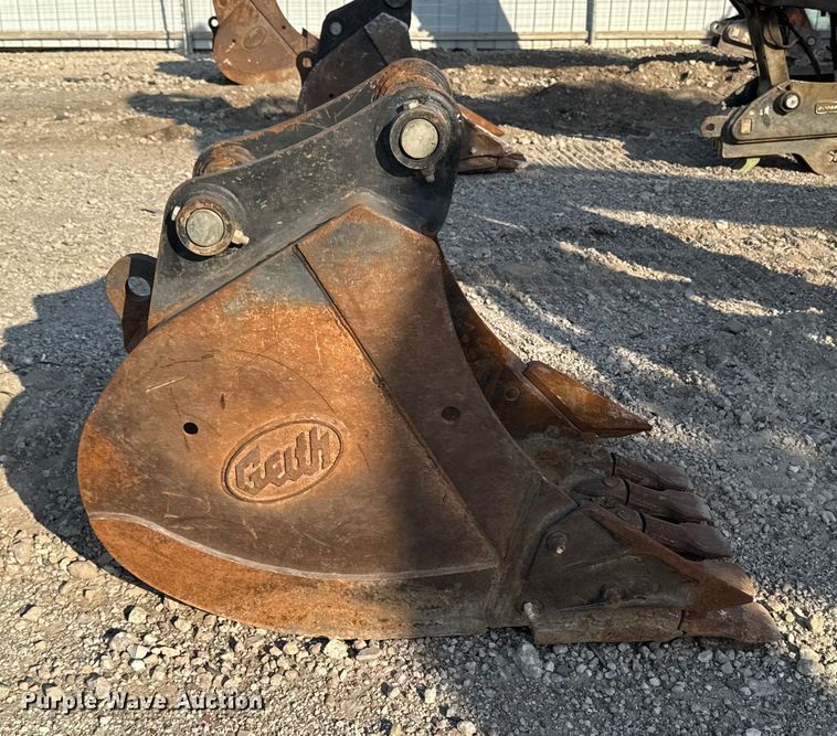 image for item EM2363 Geith excavator bucket