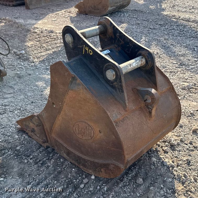 image for item EM2363 Geith excavator bucket