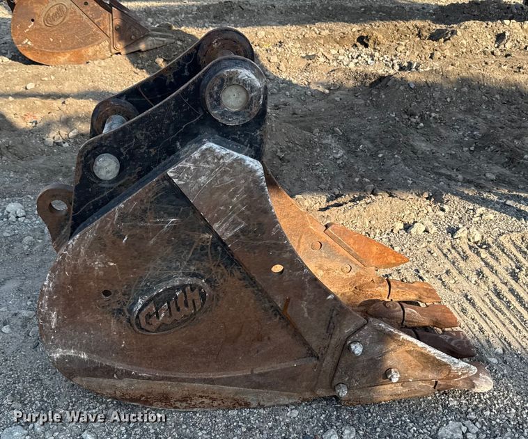 image for item EM2364 Geith excavator bucket