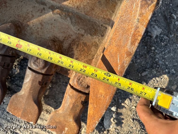 image for item EM2364 Geith excavator bucket