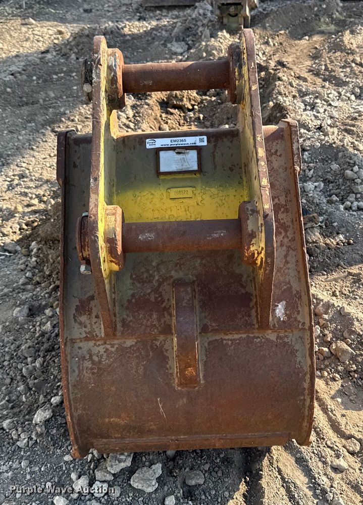 image for item EM2365 Geith excavator bucket