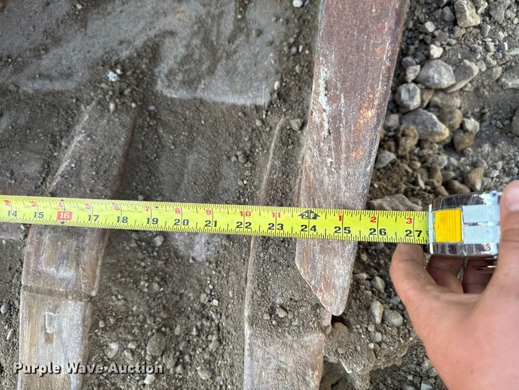 image for item EM2365 Geith excavator bucket