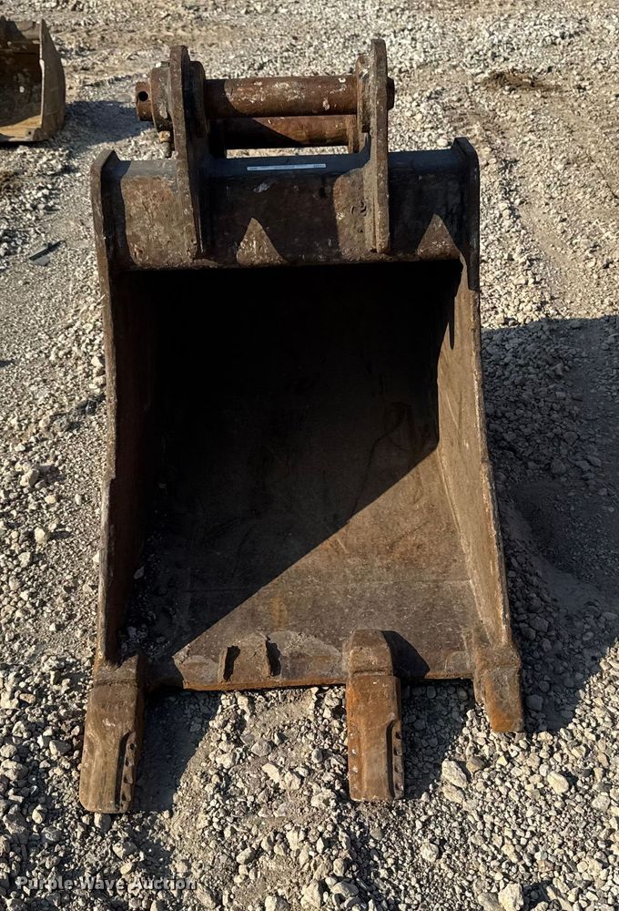 image for item EM2366 28