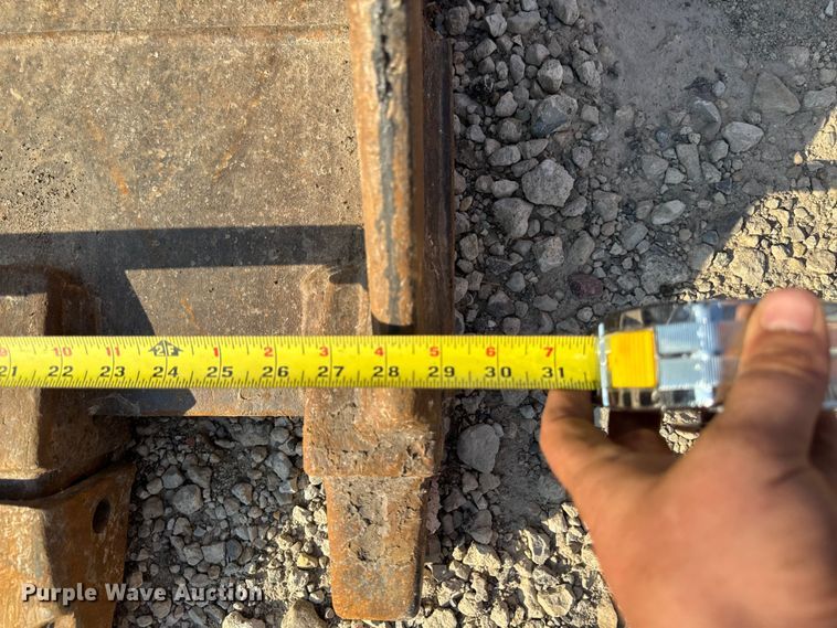 image for item EM2366 28