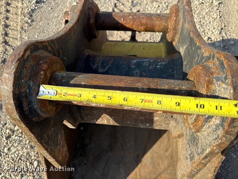 image for item EM2366 28