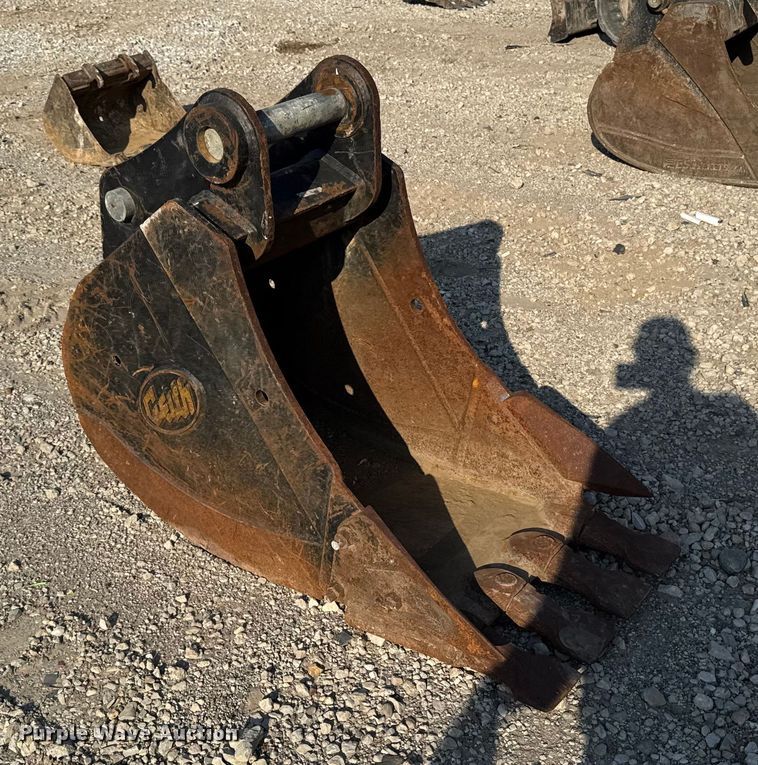 image for item EM2367 2021 Geith excavator bucket