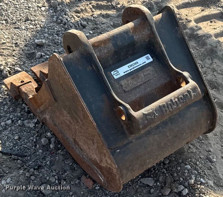 image for item EM2369 Bobcat excavator bucket