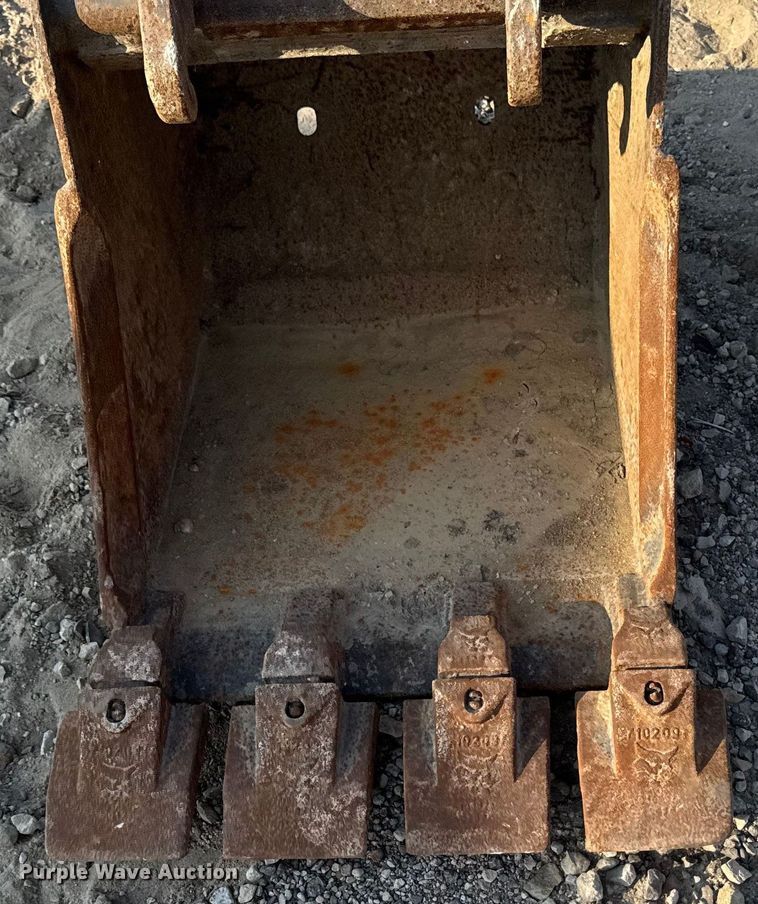 image for item EM2369 Bobcat excavator bucket
