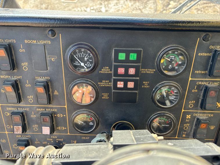 image for item EM5052 2005 Grove RT600E crane