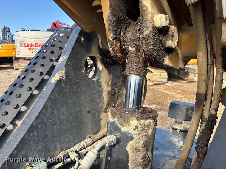 image for item EM5053 2010 Caterpillar TL1055 telehandler