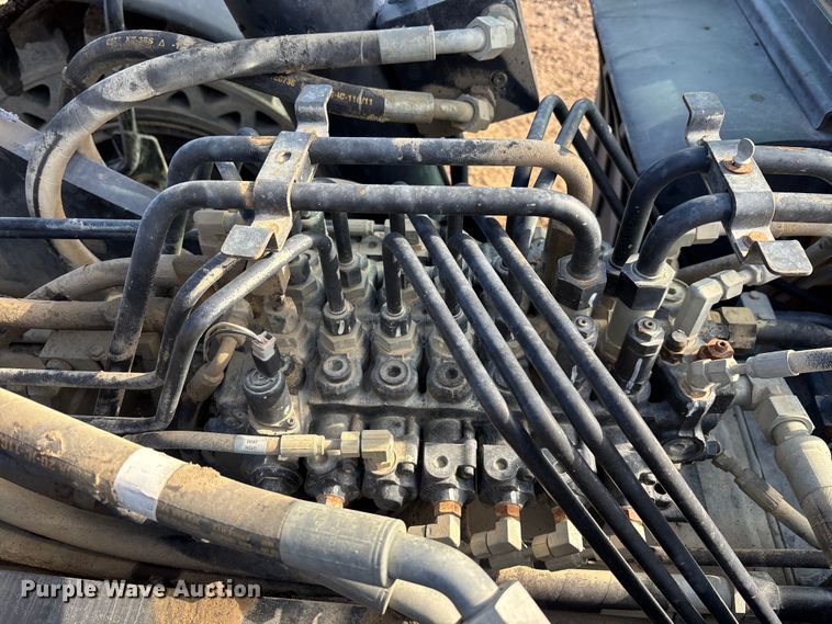 image for item EM5053 2010 Caterpillar TL1055 telehandler