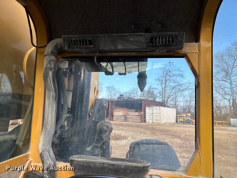 image for item EM5053 2010 Caterpillar TL1055 telehandler