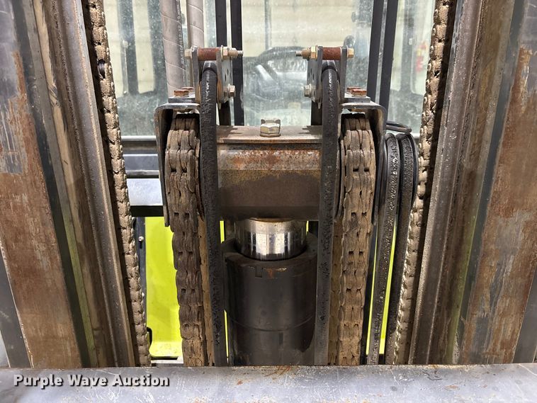 image for item EM5054 Clark CMP50SD forklift