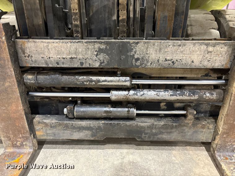 image for item EM5054 Clark CMP50SD forklift