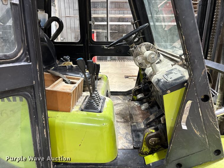 image for item EM5054 Clark CMP50SD forklift