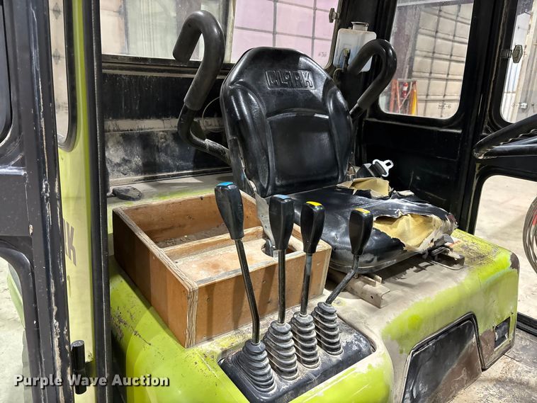 image for item EM5054 Clark CMP50SD forklift