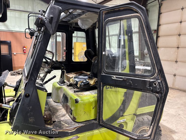 image for item EM5054 Clark CMP50SD forklift