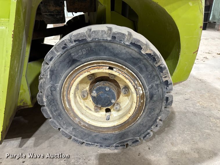 image for item EM5054 Clark CMP50SD forklift