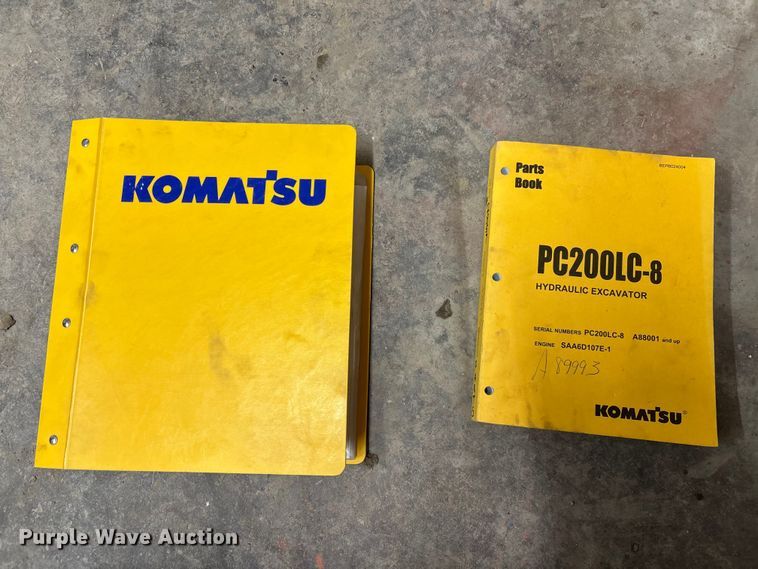 image for item EM5056 2011 Komatsu PC200LC-8 excavator