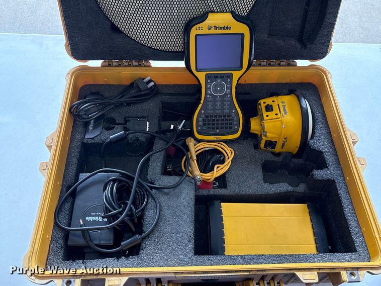 image for item EM6200 Trimble GPS equipment