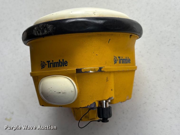 image for item EM6200 Trimble GPS equipment