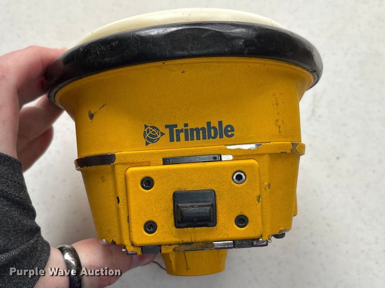 image for item EM6200 Trimble GPS equipment