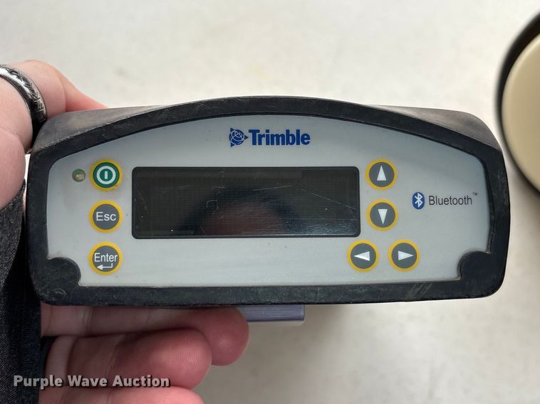 image for item EM6200 Trimble GPS equipment