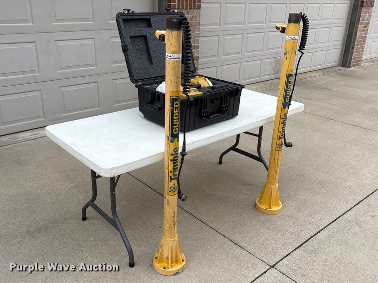 image for item EM6201 Trimble GCS 900 GPS equipment