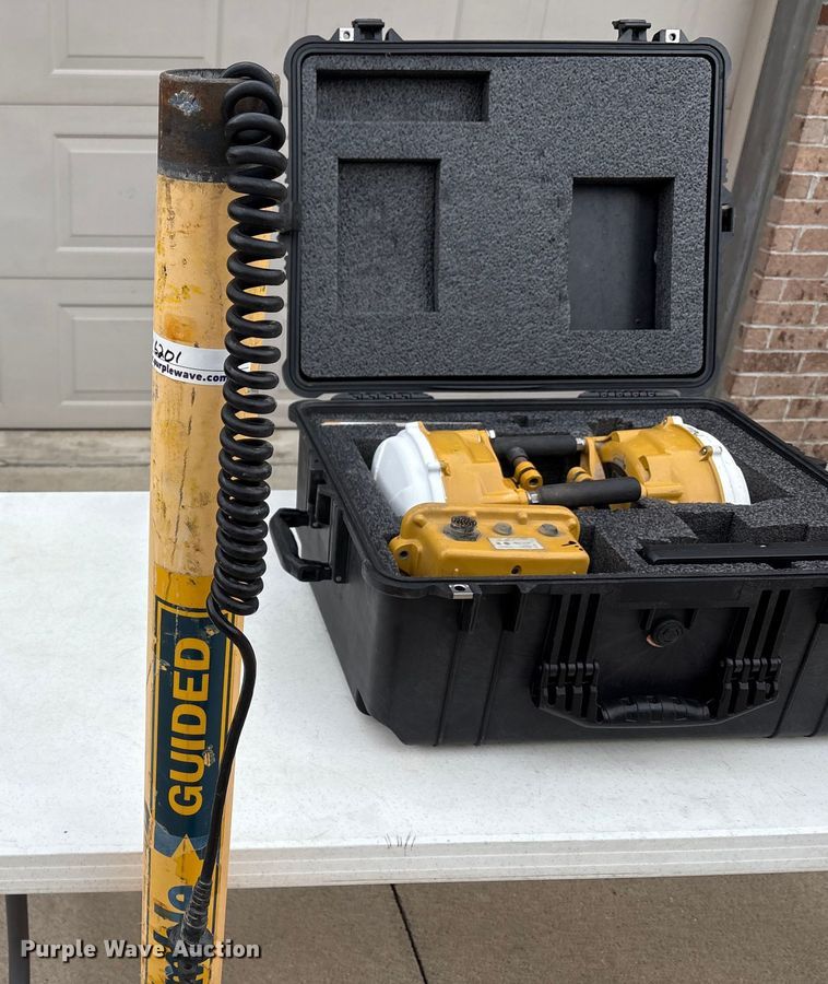 image for item EM6201 Trimble GCS 900 GPS equipment