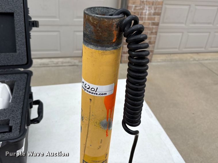 image for item EM6201 Trimble GCS 900 GPS equipment