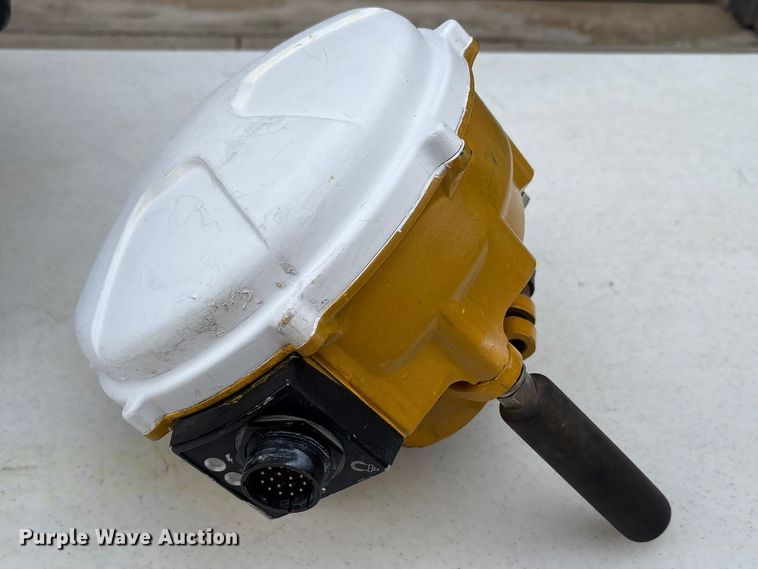 image for item EM6201 Trimble GCS 900 GPS equipment