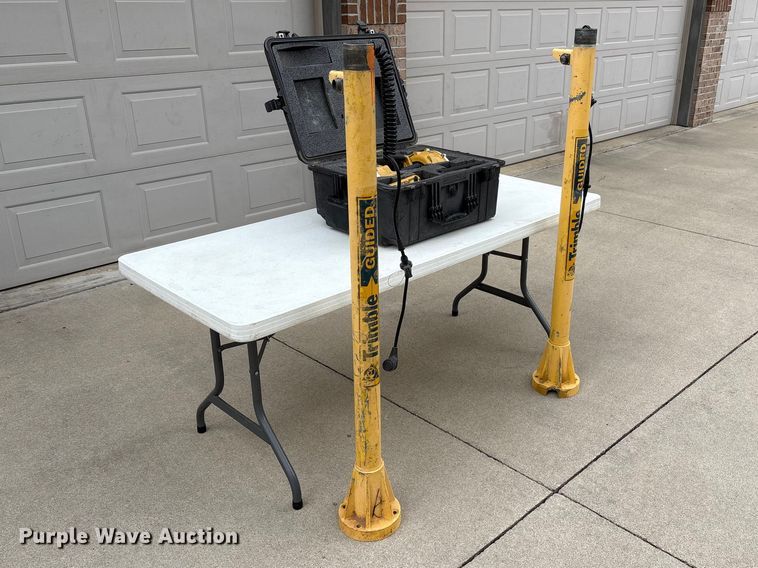 image for item EM6202 Trimble GCS 900 GPS equipment