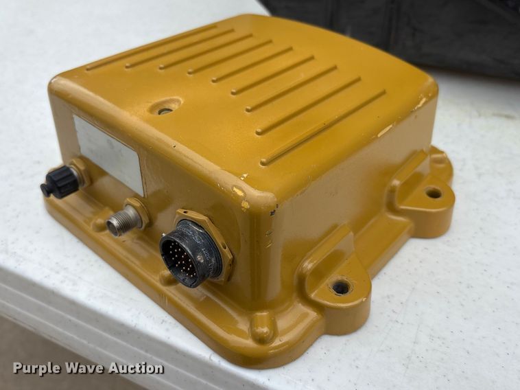 image for item EM6202 Trimble GCS 900 GPS equipment