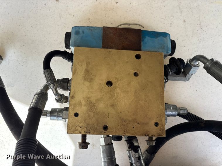 image for item EM6203 Trimble GPS equipment