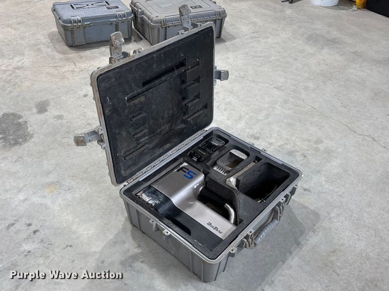 image for item EN5974 DigiTrak F5 locator